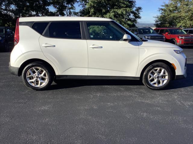 2022 Kia Soul - $13,570