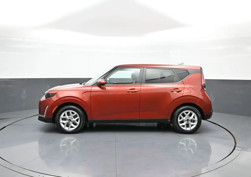2023 Kia Soul - $16,000