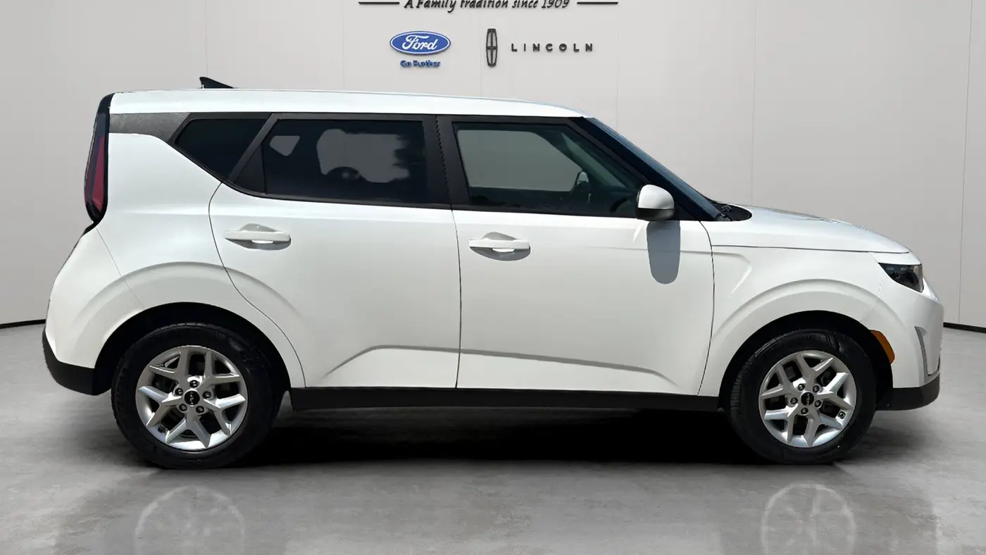 2024 Kia Soul S