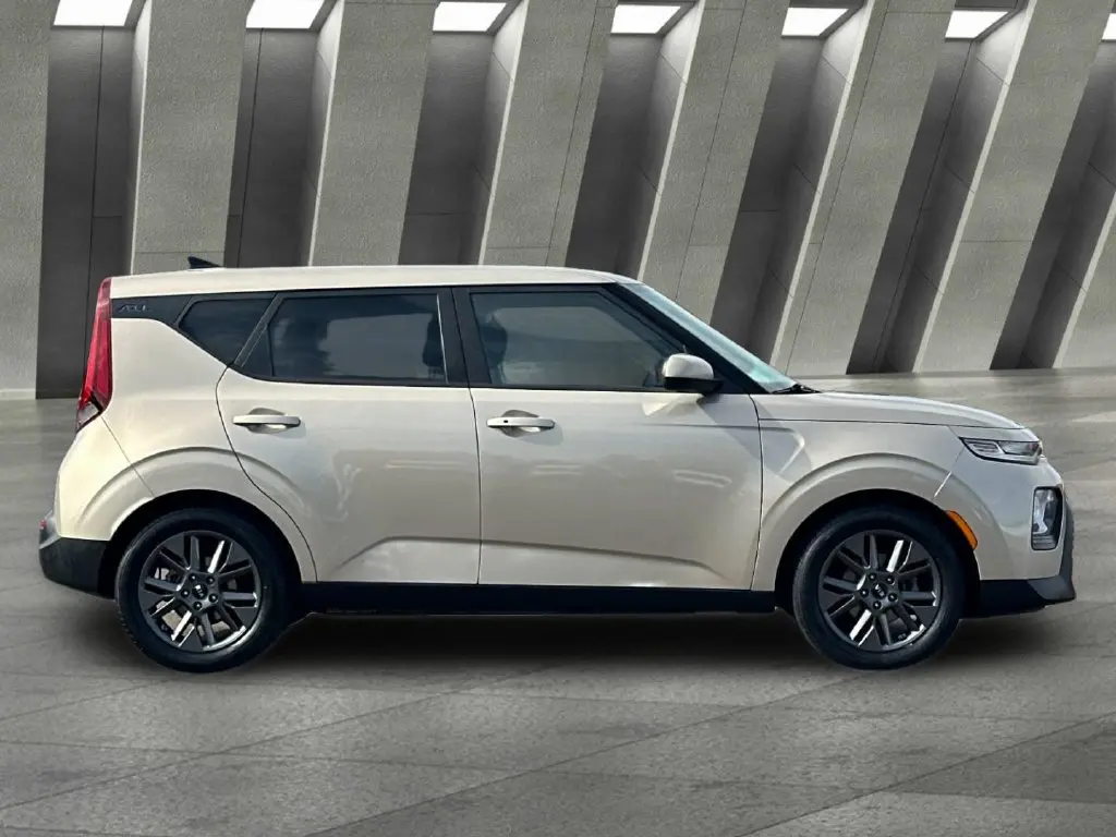 2020 Kia Soul - $9,750