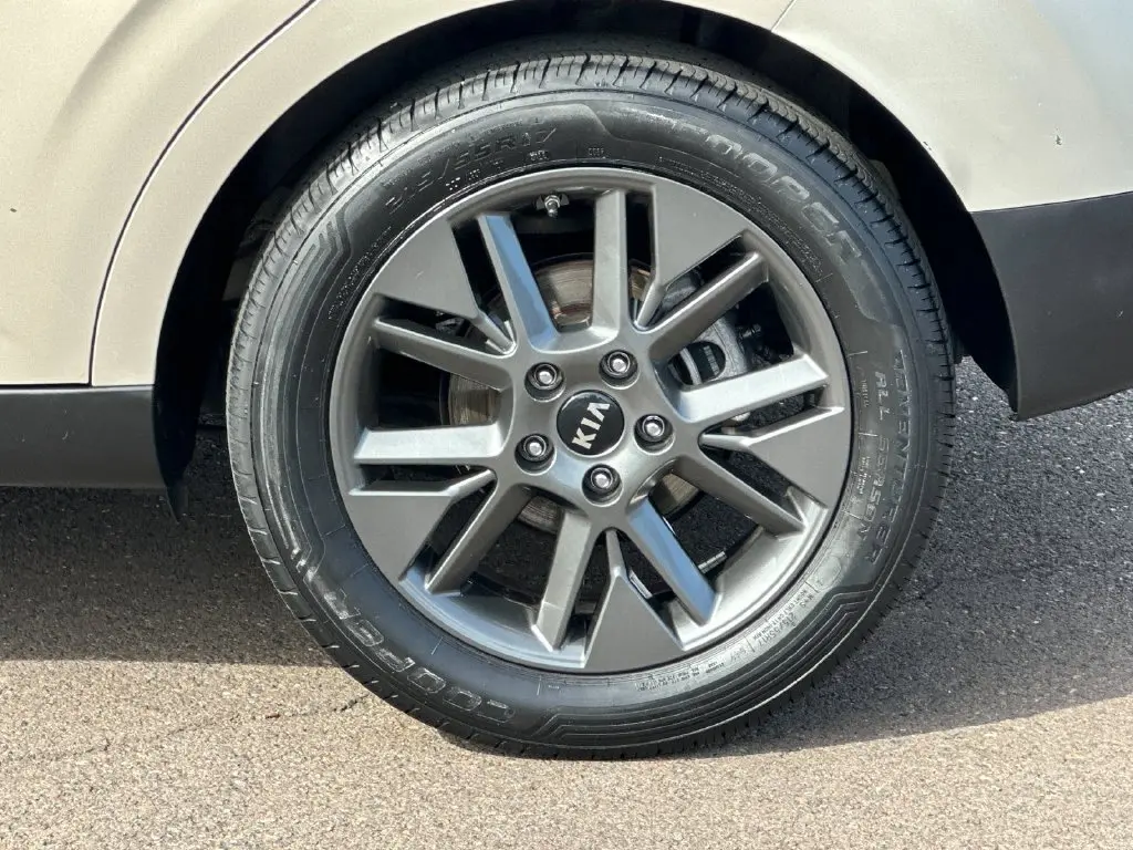 2020 Kia Soul - $9,750