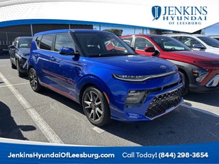 2020 Kia Soul with Neptune Blue Exterior
