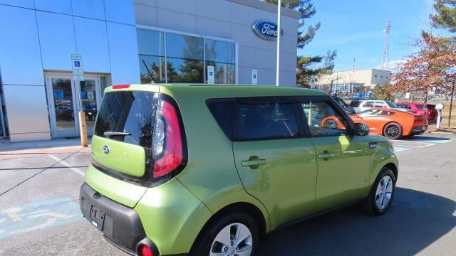2016 Kia Soul Base
