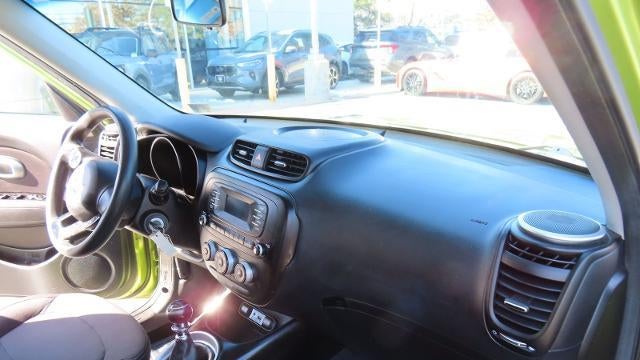 2016 Kia Soul Base