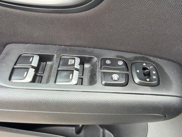 2017 Kia Soul - $10,292
