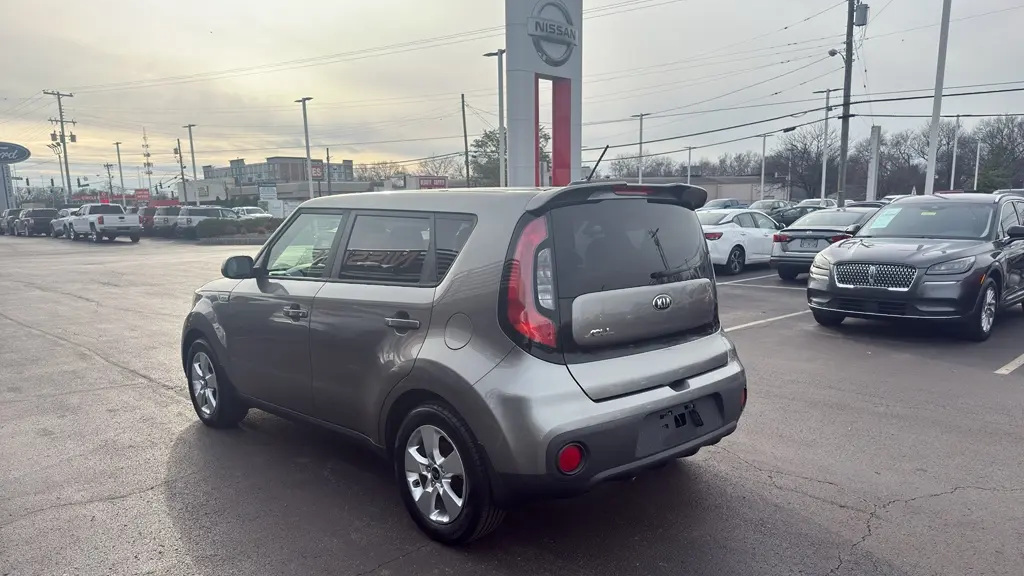 2017 Kia Soul Base
