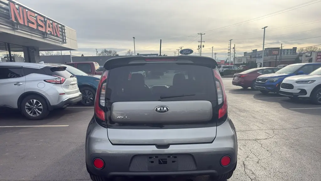 2017 Kia Soul Base