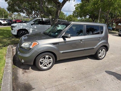 2011 Kia Soul ! 4DR Crossover
