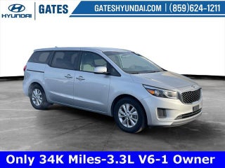 2018 Kia Sedona with Silky Silver Exterior