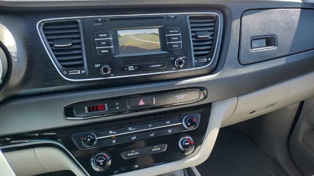2015 Kia Sedona - $6,600