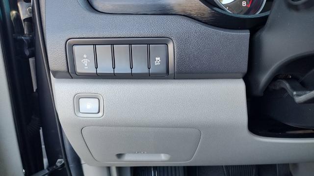 2015 Kia Sedona - $6,600