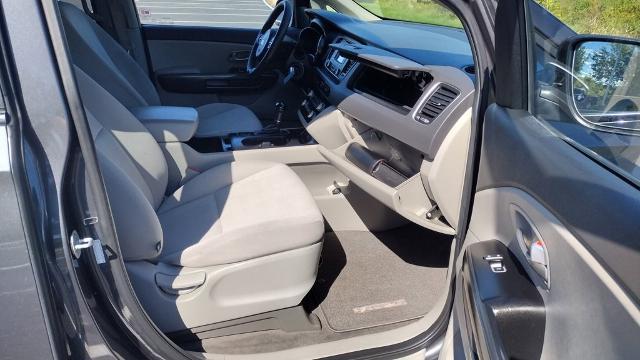 2015 Kia Sedona - $6,600