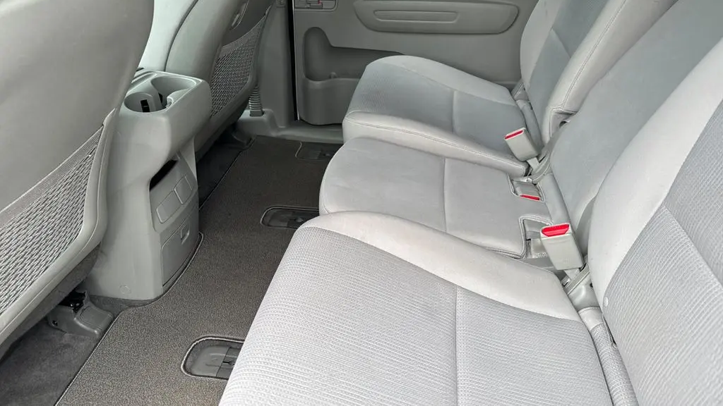 2021 Kia Sedona LX