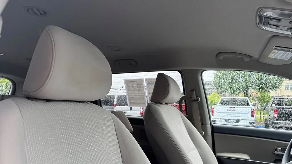 2021 Kia Sedona LX
