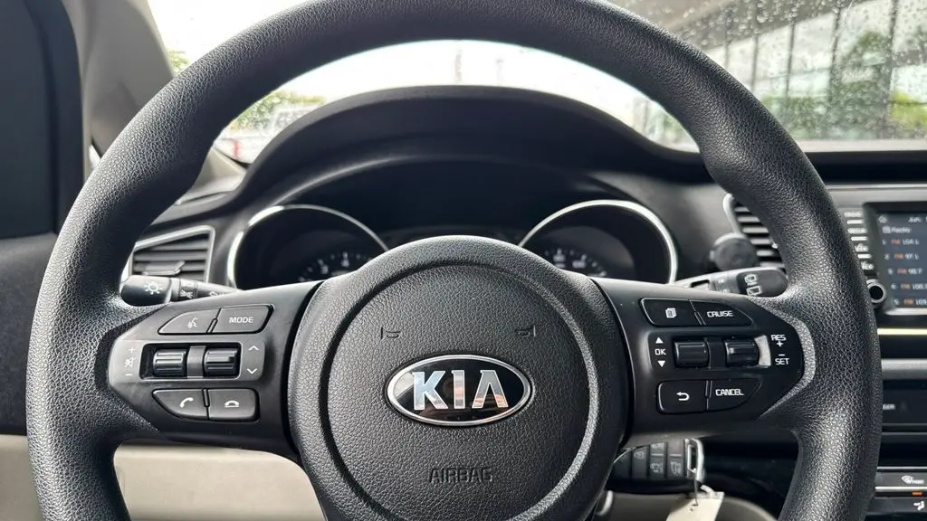 2021 Kia Sedona LX
