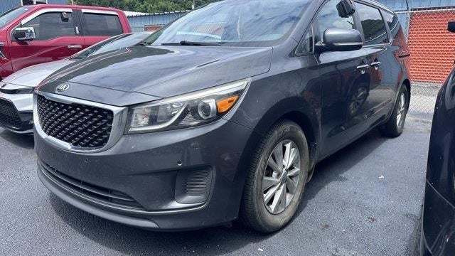 2017 Kia Sedona LX