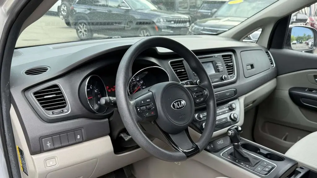2016 Kia Sedona LX
