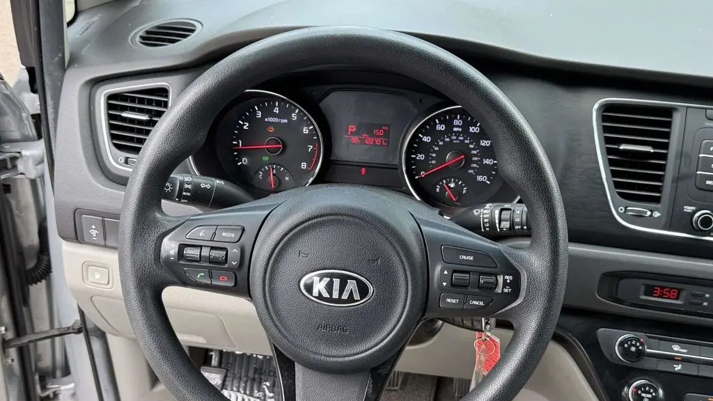 2016 Kia Sedona LX