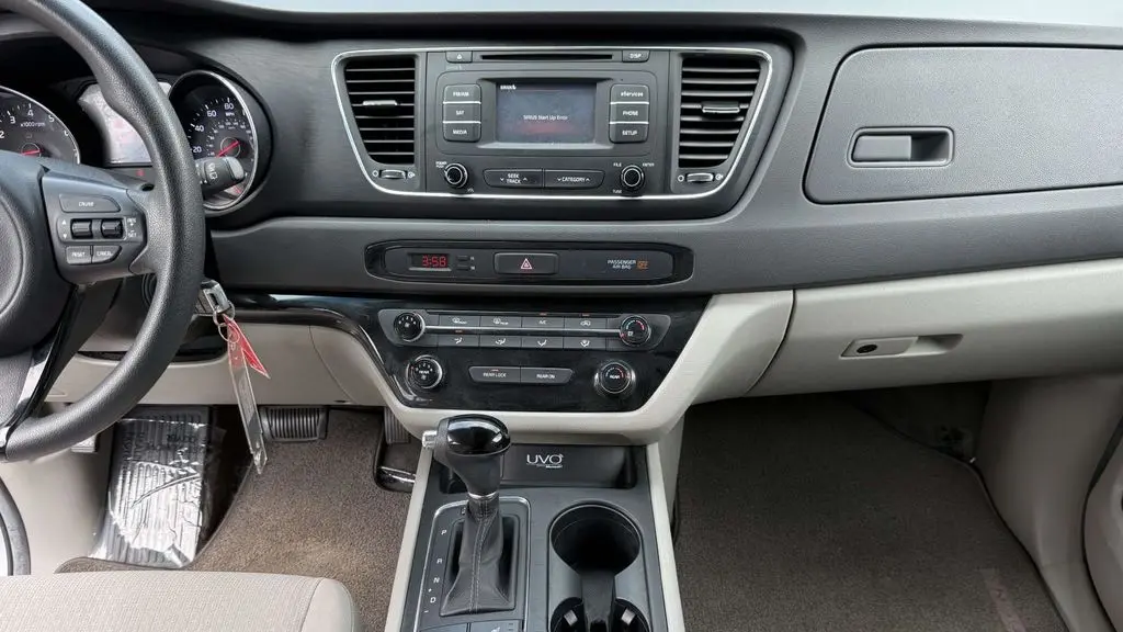 2016 Kia Sedona LX