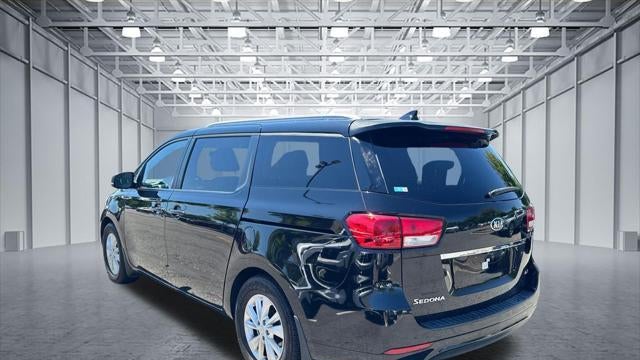 2015 Kia Sedona LX