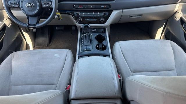 2015 Kia Sedona LX