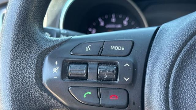 2015 Kia Sedona LX