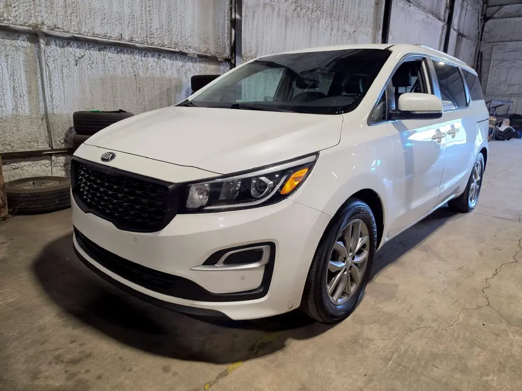 2019 Kia Sedona - $13,900