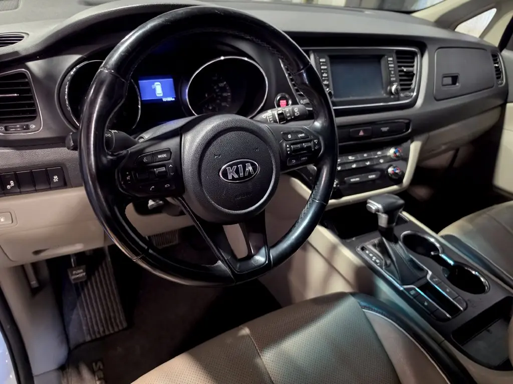 2019 Kia Sedona - $13,900