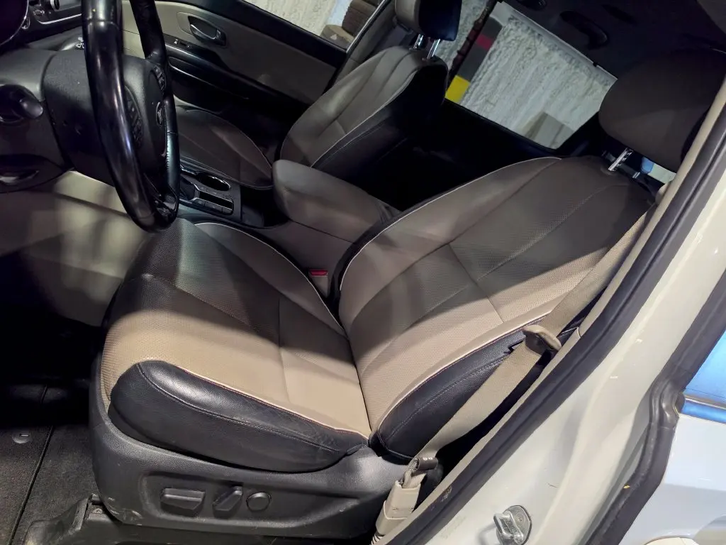 2019 Kia Sedona - $13,900