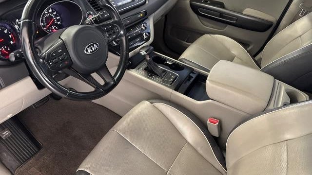 2017 Kia Sedona LX