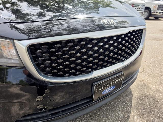 2016 Kia Sedona - $8,993