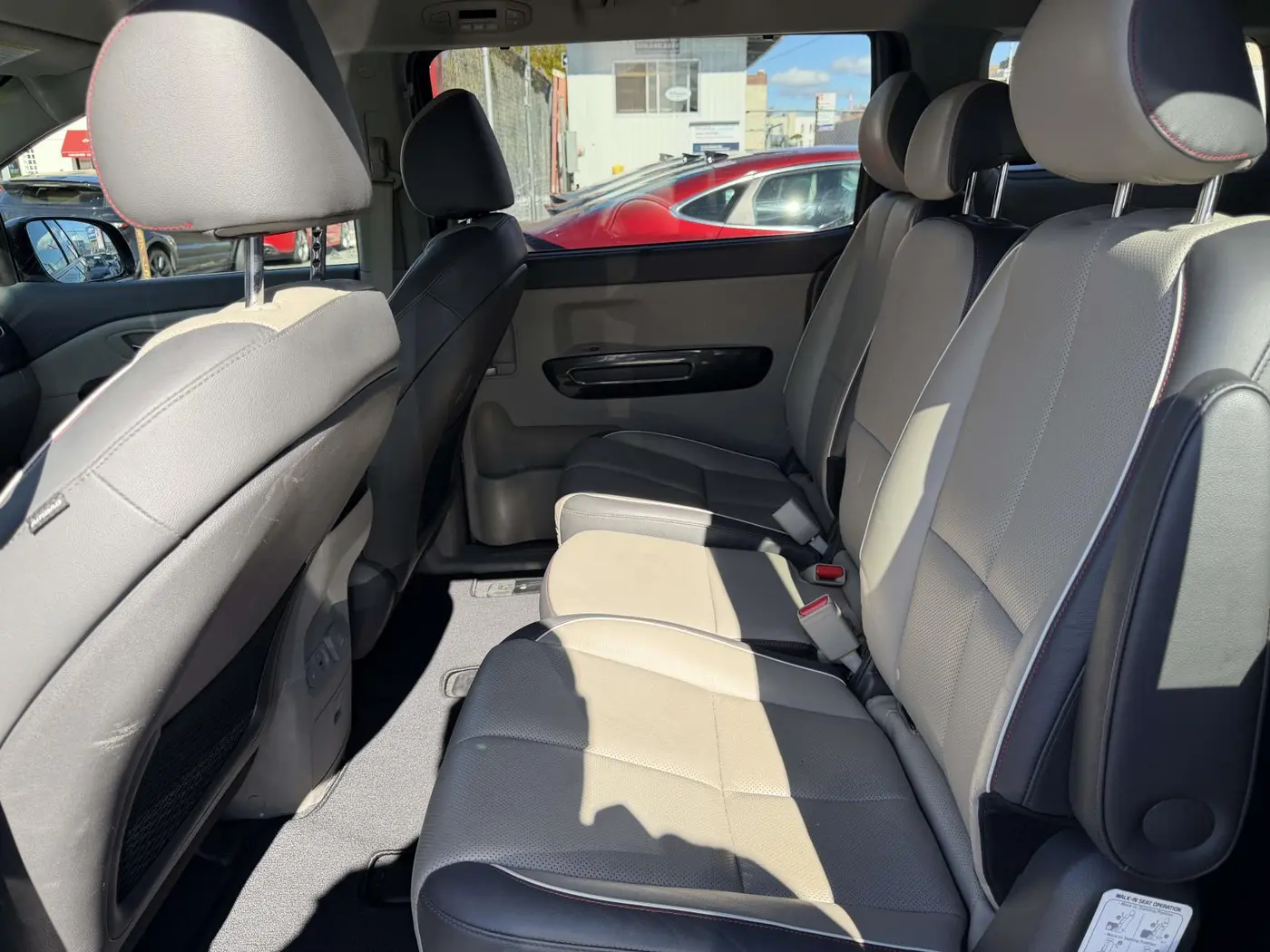 2016 Kia Sedona - $13,348