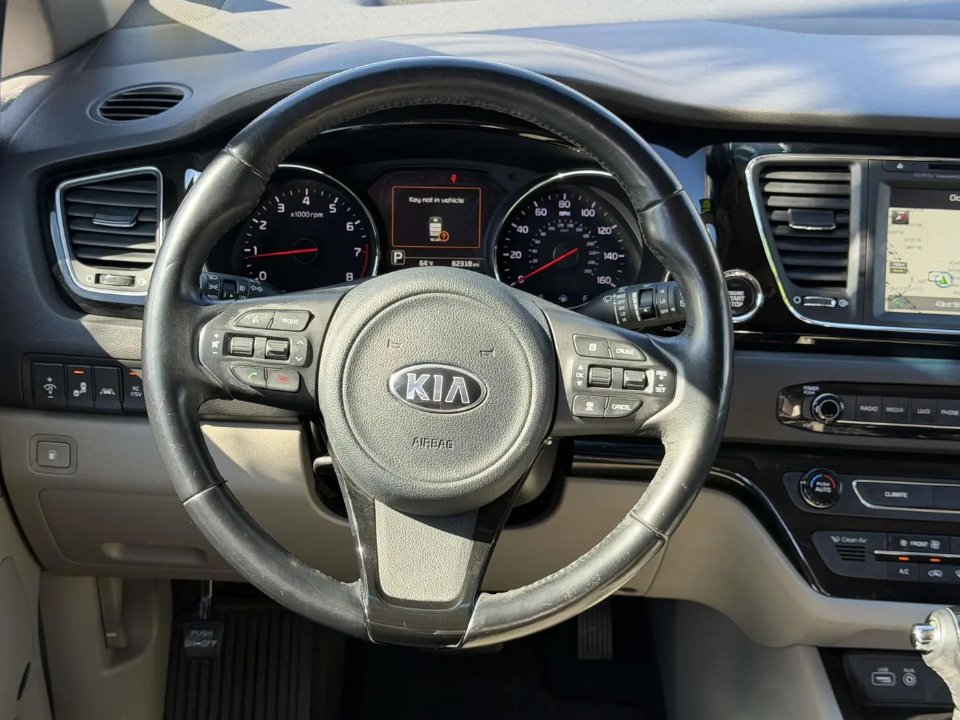 2016 Kia Sedona - $13,348