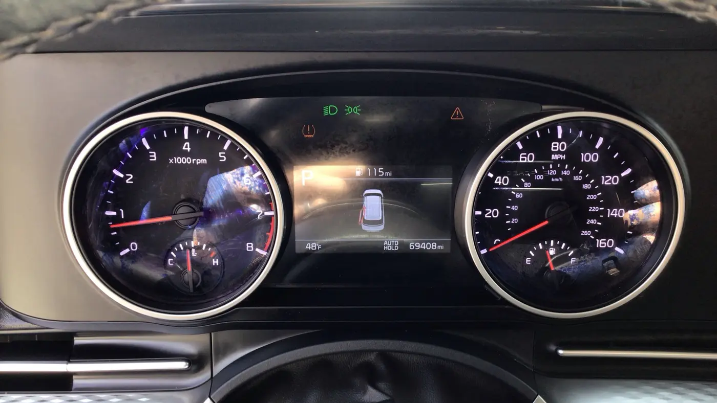 2022 Kia Carnival LX