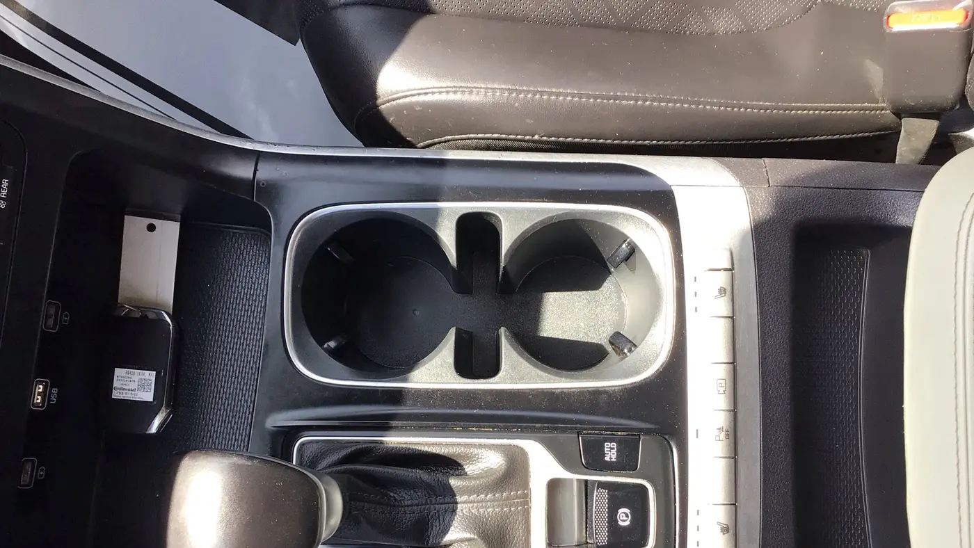 2022 Kia Carnival LX