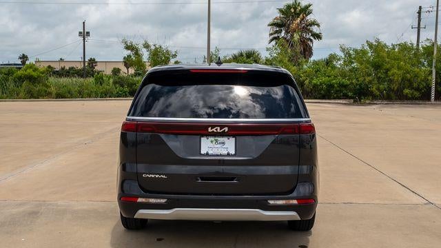 2023 Kia Carnival LX