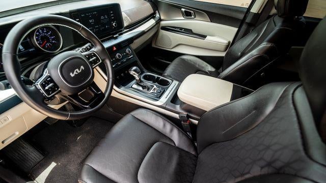 2023 Kia Carnival LX