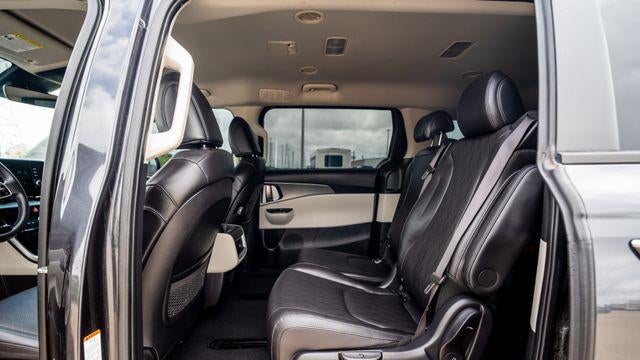 2023 Kia Carnival LX