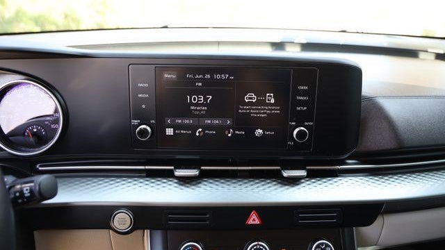 2023 Kia Carnival LX
