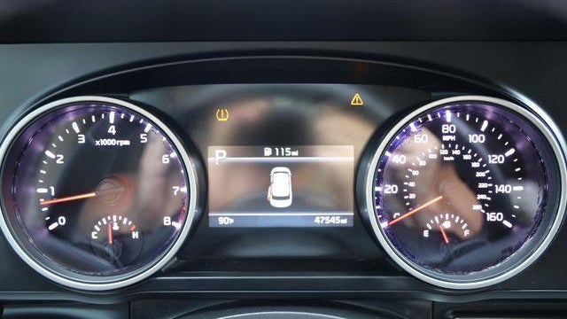 2023 Kia Carnival LX