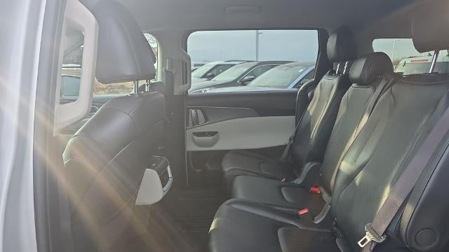 2023 Kia Carnival LX