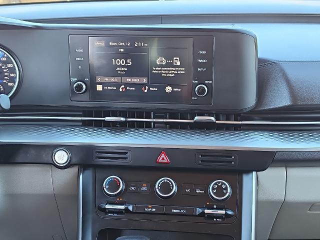 2023 Kia Carnival - $28,588