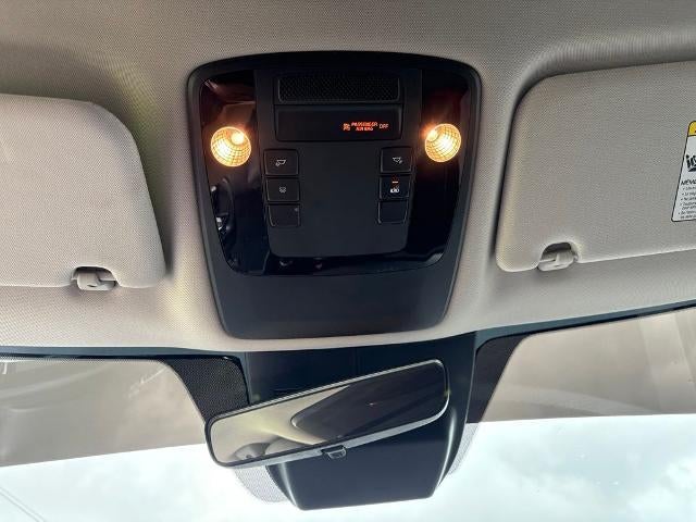 2023 Kia Carnival - $28,995