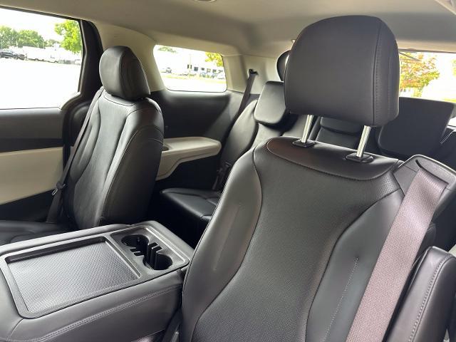 2024 Kia Carnival - $25,000