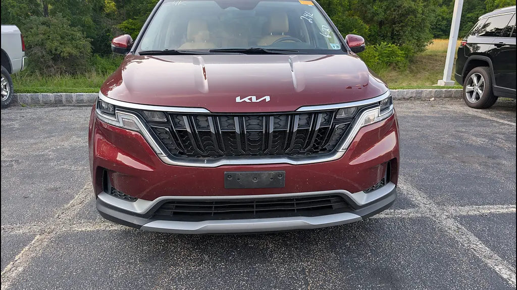 2024 Kia Carnival LX