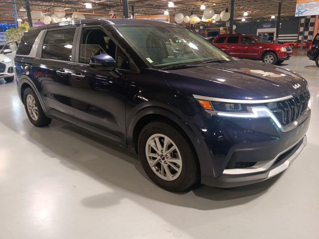 2024 Kia Carnival - $25,010