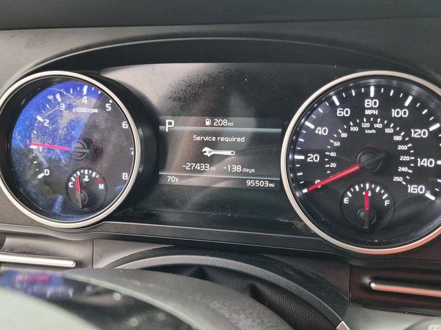 2023 Kia Carnival - $23,500