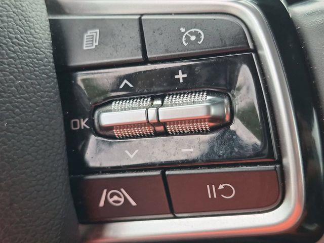 2023 Kia Carnival - $23,500