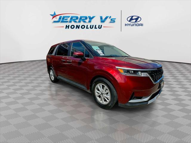 2022 Kia Carnival LX — photo 1 of 12