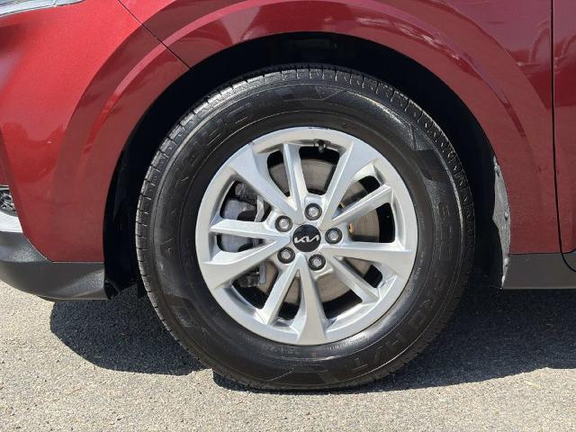 2023 Kia Carnival - $26,885